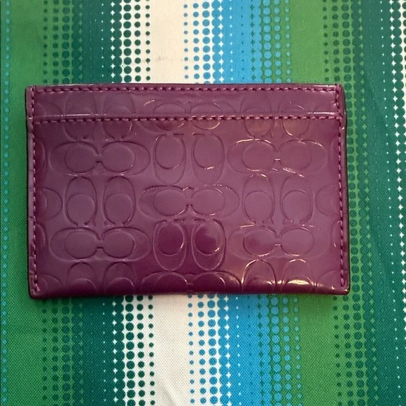 Purple Embossed Card Holder - Picture 1 of 6